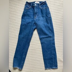Abercrombie & Fitch Curve Love The ‘90s Straight Ultra High Rise Jeans